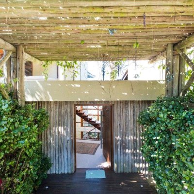 Casa em Condomínio com 517m², 5 quartos, 2 suítes, no bairro Armação Piedade em Governador Celso Ramos