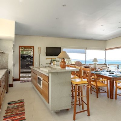 Casa em Condomínio com 517m², 5 quartos, 2 suítes, no bairro Armação Piedade em Governador Celso Ramos