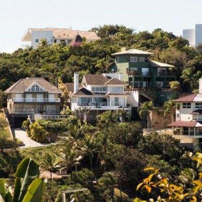 Casa em Condomínio com 517m², 5 quartos, 2 suítes, no bairro Armação Piedade em Governador Celso Ramos