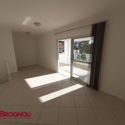Cobertura com 159m², 3 quartos, 1 suíte, 1 garagem, no bairro Agronômica em Florianópolis