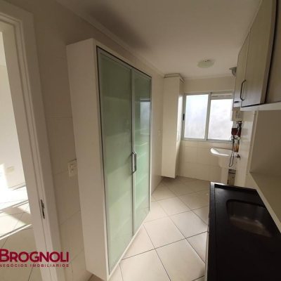 Cobertura com 159m², 3 quartos, 1 suíte, 1 garagem, no bairro Agronômica em Florianópolis