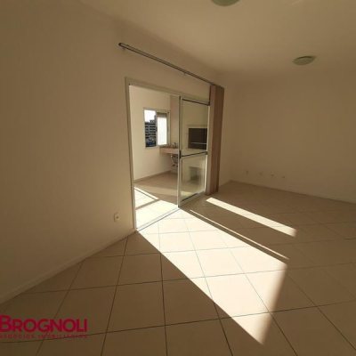 Cobertura com 159m², 3 quartos, 1 suíte, 1 garagem, no bairro Agronômica em Florianópolis