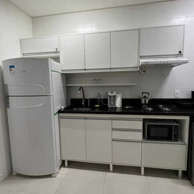 Apartamentos com 38m², 1 quarto, 1 garagem, no bairro Centro em Florianópolis