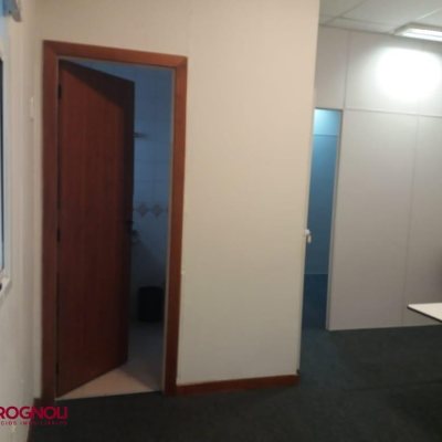 Predio com 1024m², 14 garagens, no bairro Itacorubi em Florianópolis