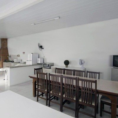 Predio com 1024m², 14 garagens, no bairro Itacorubi em Florianópolis