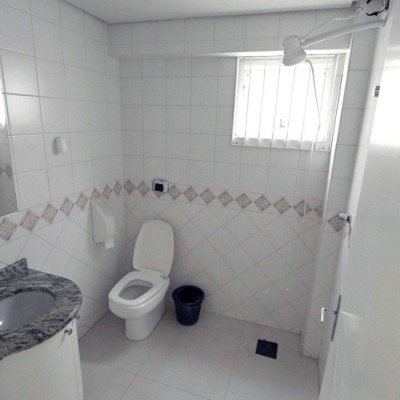 Predio com 1024m², 14 garagens, no bairro Itacorubi em Florianópolis