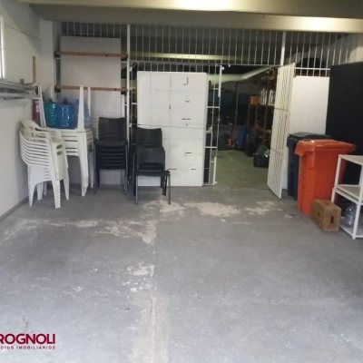 Predio com 1024m², 14 garagens, no bairro Itacorubi em Florianópolis