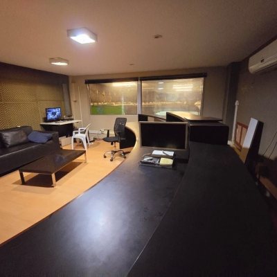 Predio com 1024m², 14 garagens, no bairro Itacorubi em Florianópolis