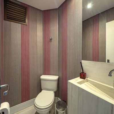 Apartamentos com 130m², 3 quartos, 2 suítes, 2 garagens, no bairro Coqueiros em Florianópolis