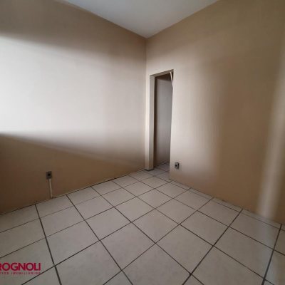 Sala com 27m², no bairro Centro em Florianópolis