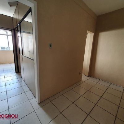 Sala com 27m², no bairro Centro em Florianópolis