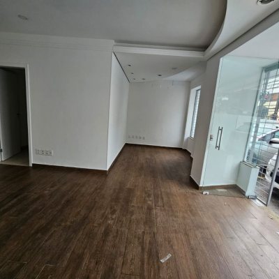 Casa Comercial com 198m², no bairro Centro em Florianópolis