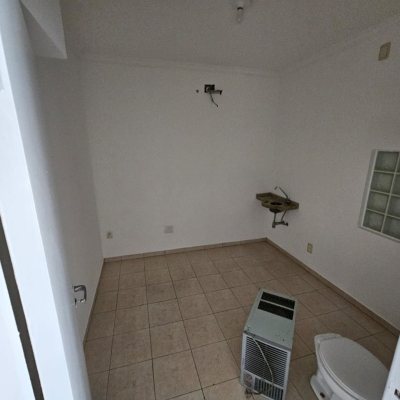 Casa Comercial com 198m², no bairro Centro em Florianópolis