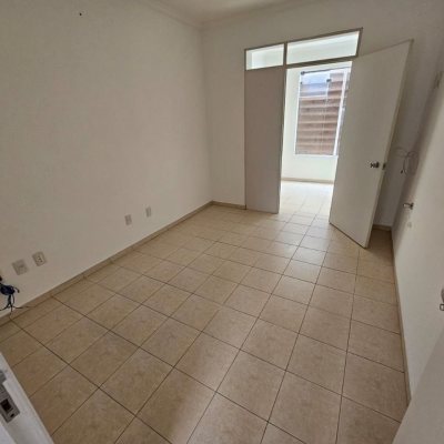 Casa Comercial com 198m², no bairro Centro em Florianópolis