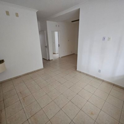Casa Comercial com 198m², no bairro Centro em Florianópolis