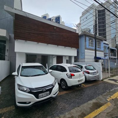 Casa Comercial com 198m², no bairro Centro em Florianópolis