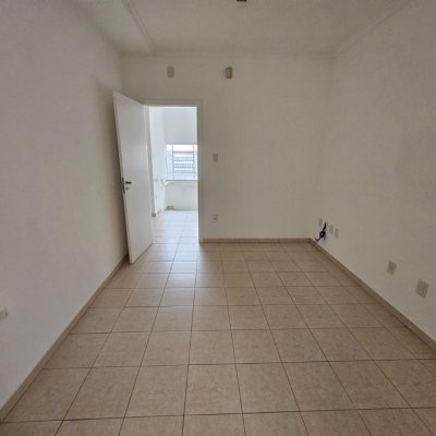 Casa Comercial com 198m², no bairro Centro em Florianópolis