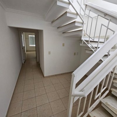 Casa Comercial com 198m², no bairro Centro em Florianópolis