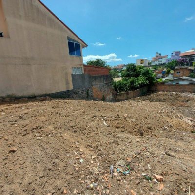 Terreno Comercial/Residencial com 449m², no bairro Barreiros em São José