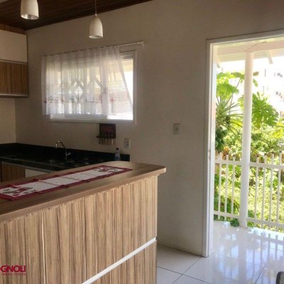 Casa Residencial/Comercial com 320m², no bairro Canasvieiras em Florianópolis