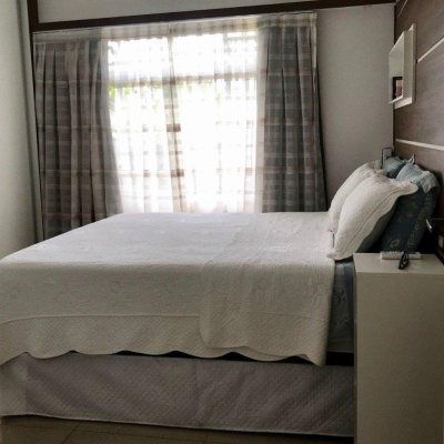 Casa Residencial/Comercial com 320m², no bairro Canasvieiras em Florianópolis