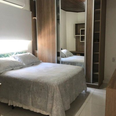 Casa Residencial/Comercial com 320m², no bairro Canasvieiras em Florianópolis