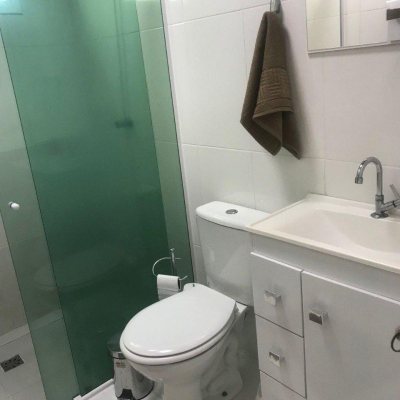 Casa Residencial/Comercial com 320m², no bairro Canasvieiras em Florianópolis