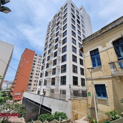 Sala com 35m², 1 garagem, no bairro Centro em Florianópolis