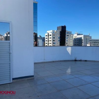 Predio com 600m², 8 garagens, no bairro Centro em Florianópolis