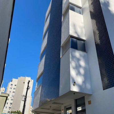 Predio com 600m², 8 garagens, no bairro Centro em Florianópolis