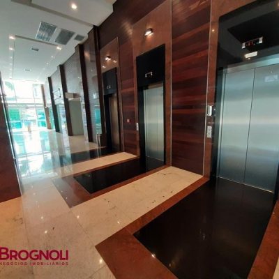 Sala com 25m², no bairro Centro em Florianópolis
