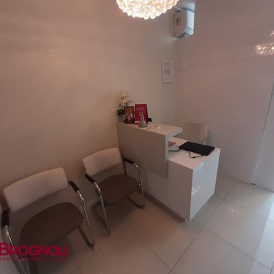 Sala com 25m², no bairro Centro em Florianópolis