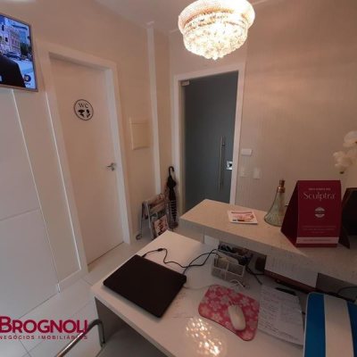 Sala com 25m², no bairro Centro em Florianópolis