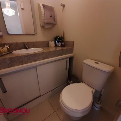Sala com 25m², no bairro Centro em Florianópolis