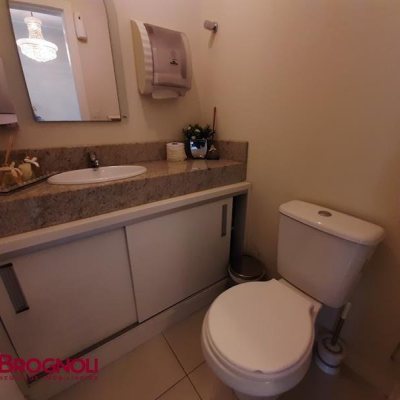 Sala com 25m², no bairro Centro em Florianópolis