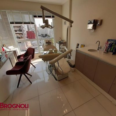 Sala com 25m², no bairro Centro em Florianópolis