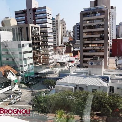Sala com 25m², no bairro Centro em Florianópolis