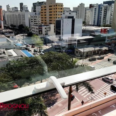 Sala com 25m², no bairro Centro em Florianópolis