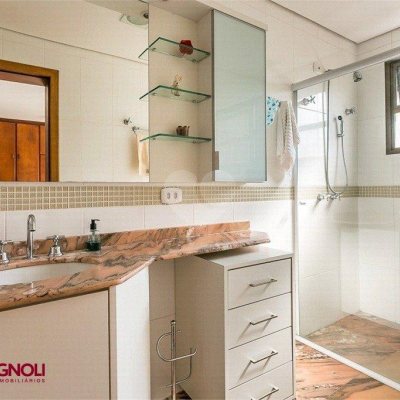 Apartamentos com 264m², 4 quartos, 3 suítes, 2 garagens, no bairro Agronômica em Florianópolis