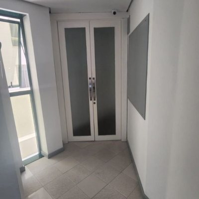 Sala com 136m², 3 garagens, no bairro Centro em Florianópolis