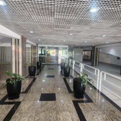 Sala com 136m², 3 garagens, no bairro Centro em Florianópolis