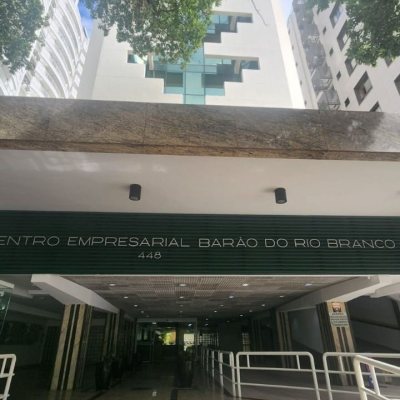 Sala com 136m², 3 garagens, no bairro Centro em Florianópolis