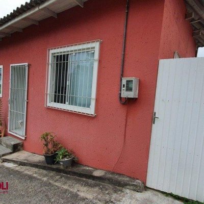 Casa Residencial/Comercial com 314m², 3 garagens, no bairro Saco Dos Limões em Florianópolis