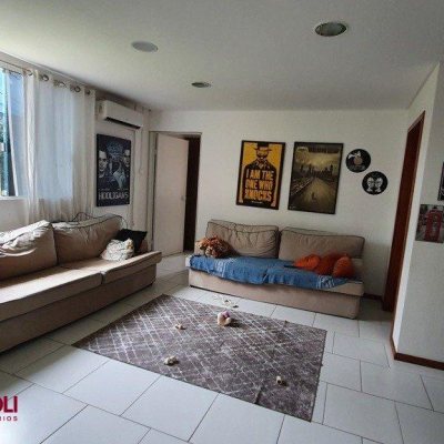 Casa Residencial/Comercial com 314m², 3 garagens, no bairro Saco Dos Limões em Florianópolis