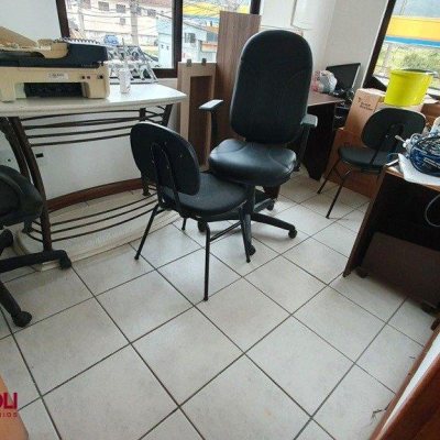 Casa Residencial/Comercial com 314m², 3 garagens, no bairro Saco Dos Limões em Florianópolis