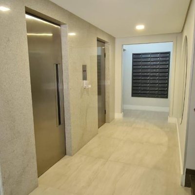 Apartamentos com 92m², 2 quartos, 1 garagem, no bairro Centro em Florianópolis