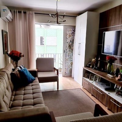 Apartamentos com 92m², 2 quartos, 1 garagem, no bairro Centro em Florianópolis