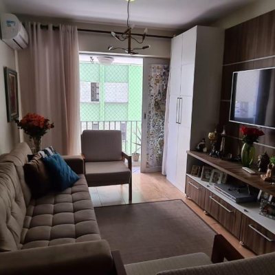 Apartamentos com 92m², 2 quartos, 1 garagem, no bairro Centro em Florianópolis