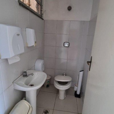 Sala com 180m², no bairro Centro em Florianópolis