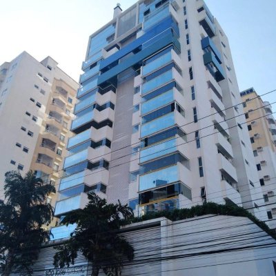 Apartamentos com 149m², 4 quartos, 1 suíte, 2 garagens, no bairro Campinas em São José